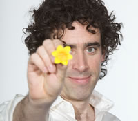 Stephen Mangan supporting Great Daffodil Appeal. Photo: Piers Allardyce