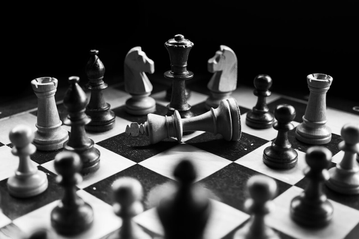 Chess board and pieces (black and white).